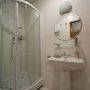 Ванная комната одноместного номера первой категории (Номер 306) (Superior Single 306, bathroom)